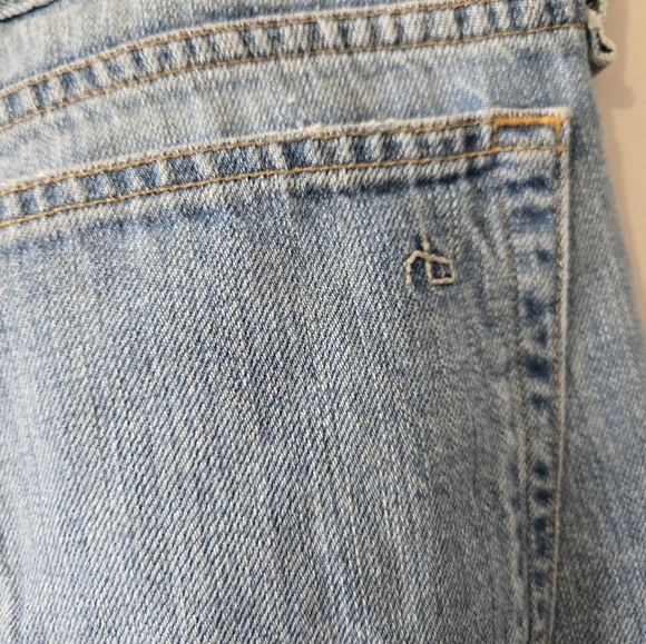 RAG & BONE Light Wash Distressed Cropped Boyfriend Jeans. Size 28 - Picture 7 of 13